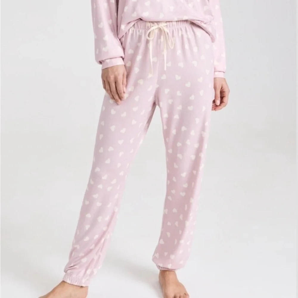 Z Supply Pink and White Heart Print Pajama Joggers